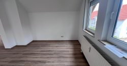 neu renovierte und helle 2-Zimmer-Dachgeschosswohnung in Dresden/Weißig